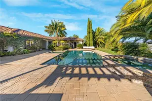 30415 Disney, Vista, CA 92084 - Photo 9