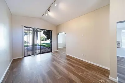 39739 Old Carriage, Murrieta, CA 92563 - Photo 5