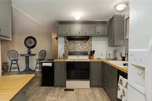 5001 W Florida Ave, Hemet, CA 92545 - Photo 15