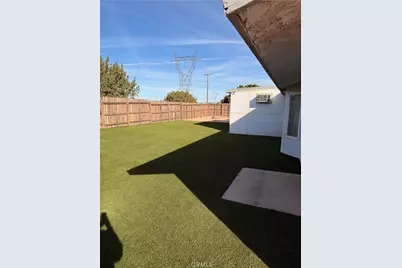 9154 Coleridge, Oak Hills, CA 92344 - Photo 11