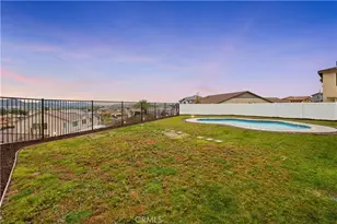 30646 Canary Palm Cir, Menifee, CA 92584 - Photo 9
