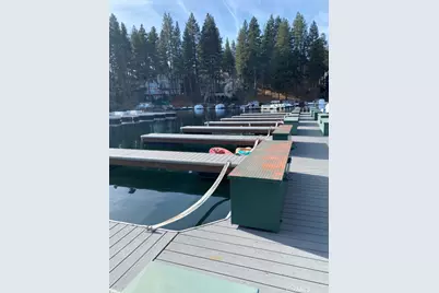 27657 Peninsula Drive #106, Lake Arrowhead, CA 92352 - Photo 31