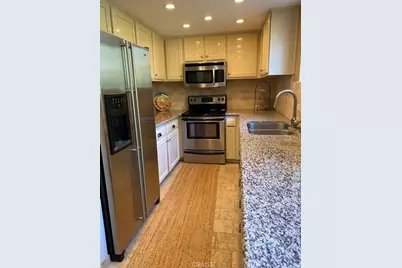 27657 Peninsula Drive #106, Lake Arrowhead, CA 92352 - Photo 13