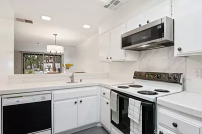 25661 Pine Creek, Wilmington, CA 90744 - Photo 11