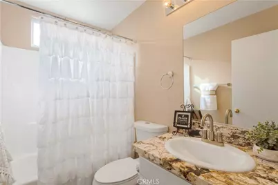 40624 Corte Albara, Murrieta, CA 92562 - Photo 19