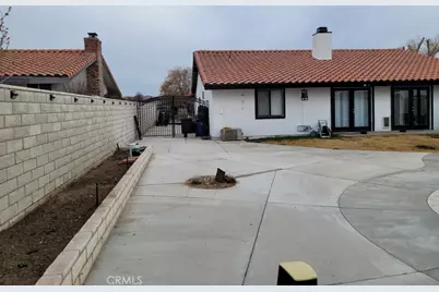 13535 Driftwood, Victorville, CA 92395 - Photo 3