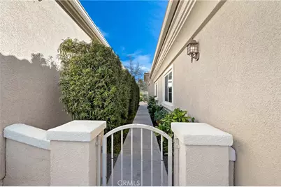 24272 Calle Artino, Murrieta, CA 92562 - Photo 5