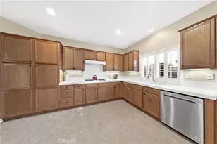 24272 Calle Artino, Murrieta, CA 92562 - Photo 15