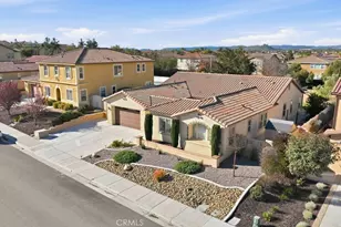 35211 Lantern Light, Winchester, CA 92596 - Photo 5