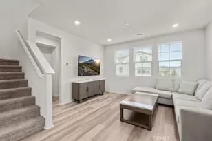 28076 Melrose Dr, Temecula, CA 92591 - Photo 5