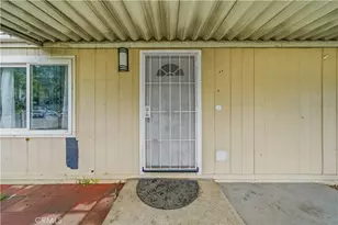 17037 Aragon Dr, Perris, CA 92570 - Photo 5