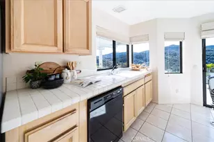 28742 Vista Valley Dr, Vista, CA 92084 - Photo 19