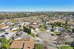 13177 Hedda, Cerritos, CA 90703 - Photo 27