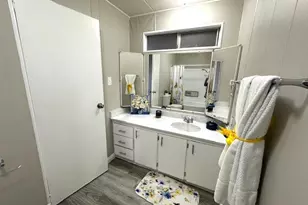 881 N Lake Street, Hemet, CA 92544 - Photo 11