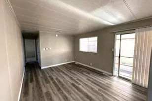 881 N Lake Street, Hemet, CA 92544 - Photo 9