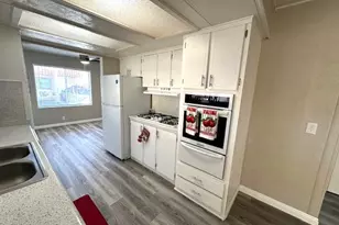 881 N Lake Street, Hemet, CA 92544 - Photo 3