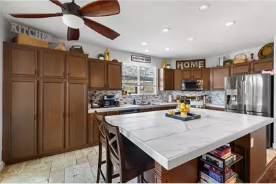 31598 Summerfield Lane, Murrieta, CA 92563 - Photo 9