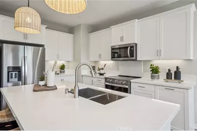 6367 Moonfire Lane, Fontana, CA 92336 - Photo 13