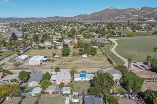 21225 Victorian, Wildomar, CA 92595 - Photo 17