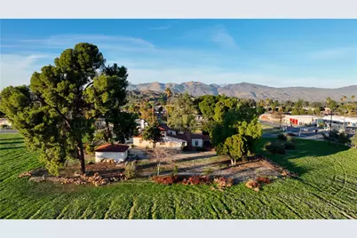 41699 Acacia Avenue, Hemet, CA 92544 - Photo 5