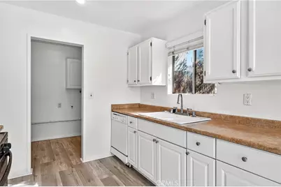 1205 W Pottery, Lake Elsinore, CA 92530 - Photo 9