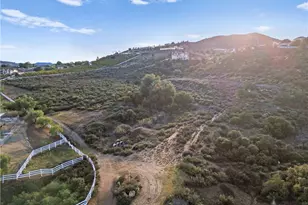21903 Los Robles Rd, Murrieta, CA 92562 - Photo 1