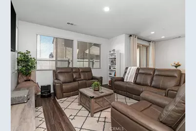 29425 Bovenzi Way, Winchester, CA 92596 - Photo 5