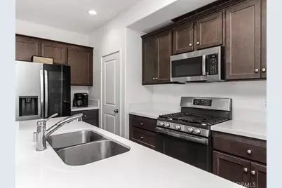 29425 Bovenzi Way, Winchester, CA 92596 - Photo 11