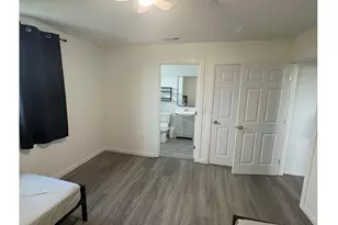 720 W Cherry St, Compton, CA 90222 - Photo 17