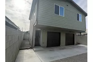 720 W Cherry St, Compton, CA 90222 - Photo 25
