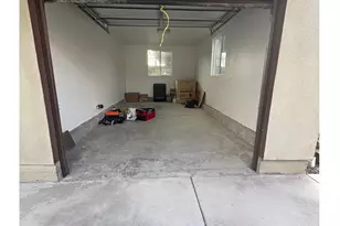 720 W Cherry St, Compton, CA 90222 - Photo 21