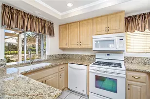 40412 Via Amapola, Murrieta, CA 92562 - Photo 13