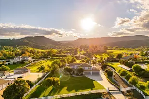 25701 Bay Meadows, Murrieta, CA 92562 - Photo 3