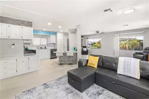 881 Lake St, Hemet, CA 92544 - Photo 9