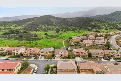 11893 Flicker, Corona, CA 92883 - Photo 59