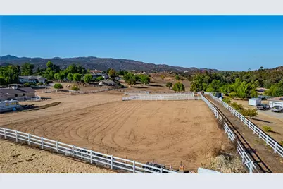 19315 Avenida Cordoba, Murrieta, CA 92562 - Photo 53