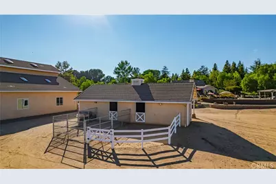 19315 Avenida Cordoba, Murrieta, CA 92562 - Photo 51