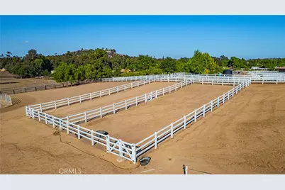 19315 Avenida Cordoba, Murrieta, CA 92562 - Photo 57