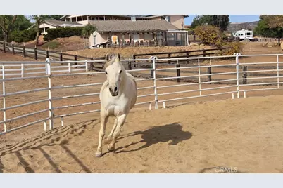 19315 Avenida Cordoba, Murrieta, CA 92562 - Photo 59