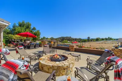 19315 Avenida Cordoba, Murrieta, CA 92562 - Photo 49