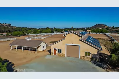 19315 Avenida Cordoba, Murrieta, CA 92562 - Photo 5