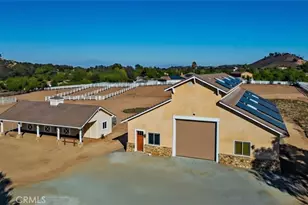 19315 Avenida Cordoba, Murrieta, CA 92562 - Photo 5