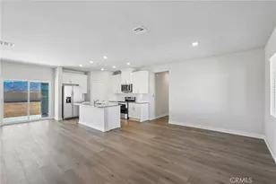 14873 Desert Lily Ct, Apple Valley, CA 92307 - Photo 3