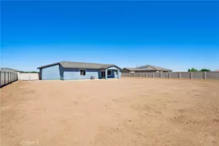 14873 Desert Lily Ct, Apple Valley, CA 92307 - Photo 9