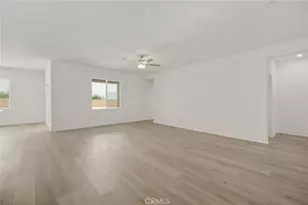 14857 Desert Lily Ct, Apple Valley, CA 92307 - Photo 3