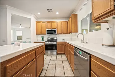 38275 Sevilla Avenue, Murrieta, CA 92563 - Photo 7