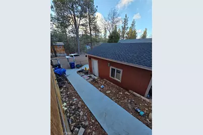 879 Spruce, Sugarloaf, CA 92386 - Photo 5