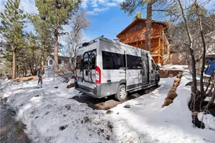 879 Spruce, Sugarloaf, CA 92386 - Photo 3