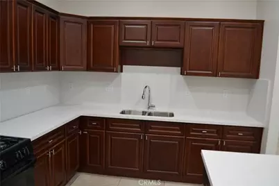 221 W 10th Street, Perris, CA 92570 - Photo 31