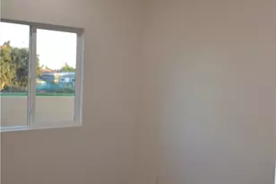 221 W 10th St, Perris, CA 92570 - Photo 21